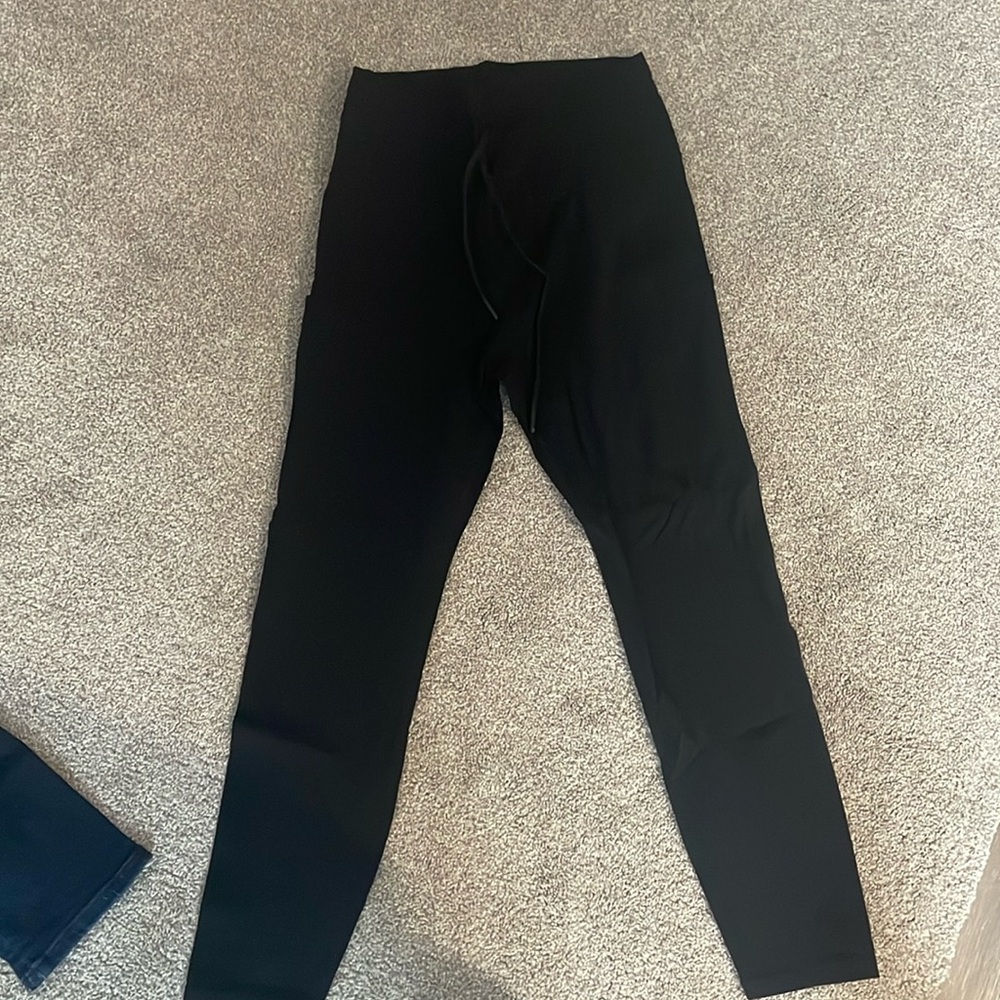Leggings with side pockets